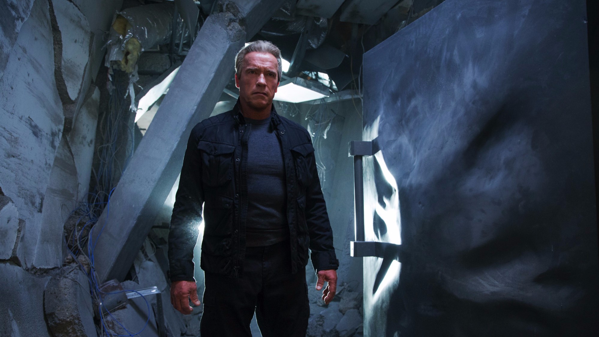 ‘TERMINATOR GENISYS’ NEEDS YOUR CLOTHES, YOUR BOOTS, AND EVERY OUNCE OF YOUR PATIENCE
